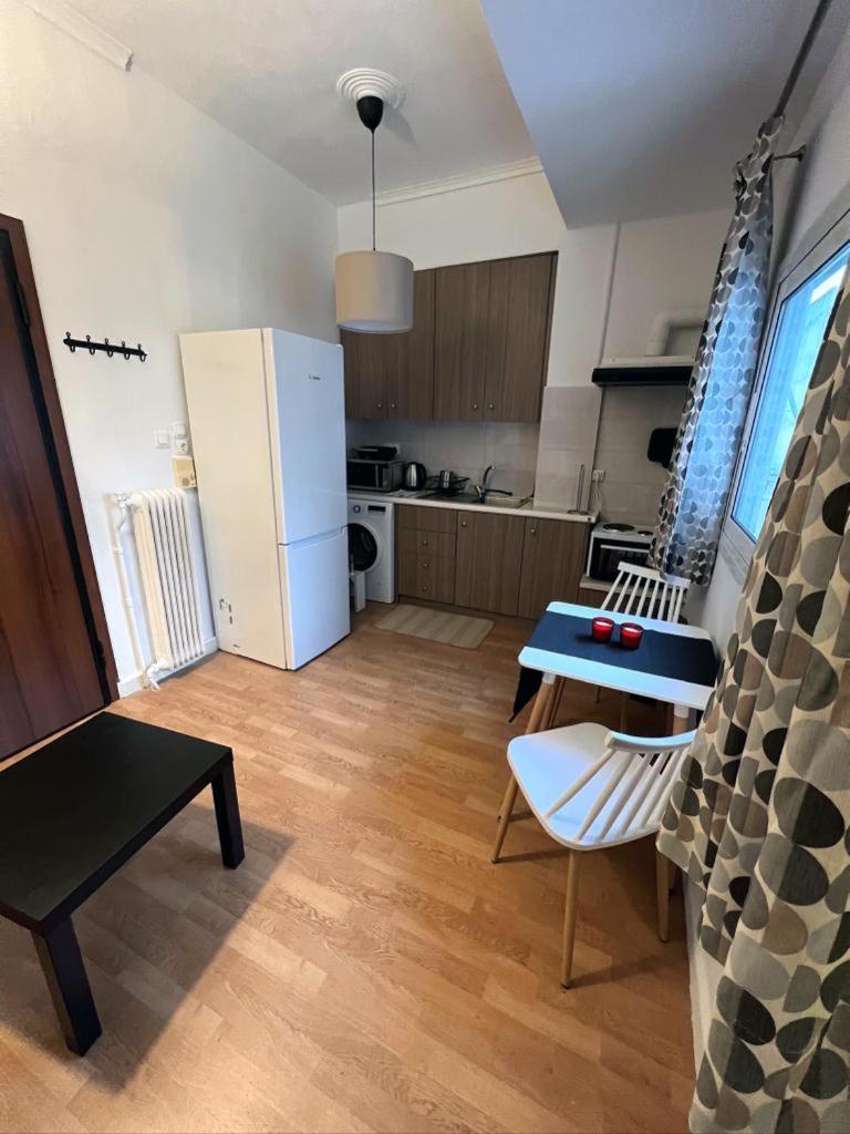 Minimal Apartment Next To The Center เอเธนส์ ภายนอก รูปภาพ