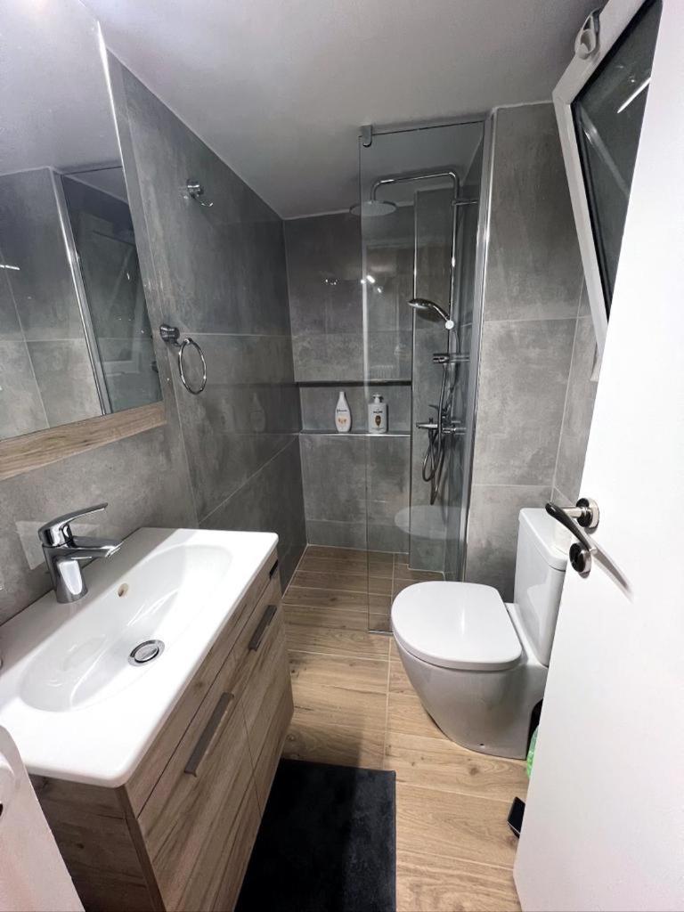 Minimal Apartment Next To The Center เอเธนส์ ภายนอก รูปภาพ